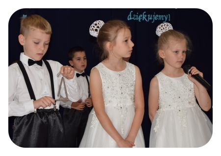 Program artystyczny Sówek dla Rodziców z okazji zakończenia edukacji przedszkoln...